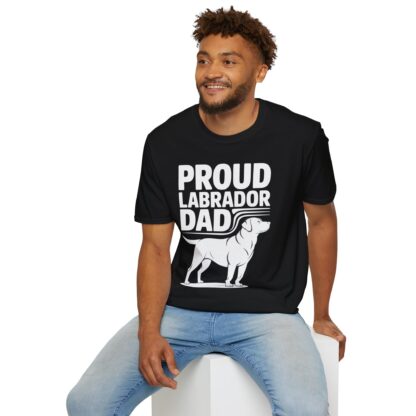 Men’s Labrador dad t-shirt – dog lover apparel for pet owners and Father’s Day gifts