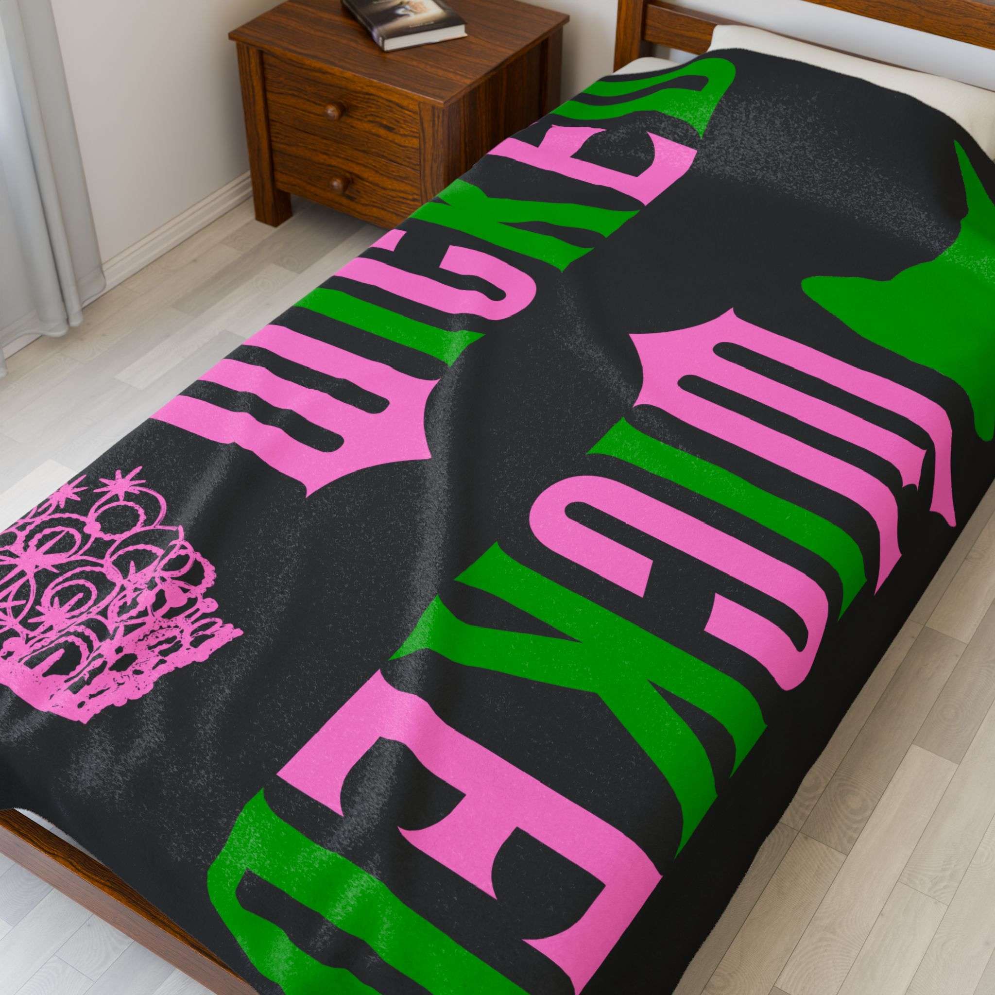 Wicked Plush Blanket, Velveteen Throw, A Magical Touch of Oz for Your Home, Perfect Gift for the Wicked Fan in Your Life, Enjoy Velvety Softness - Image 5